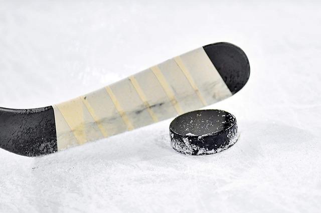 Bet on Ice Hockey at bet365 Ontario